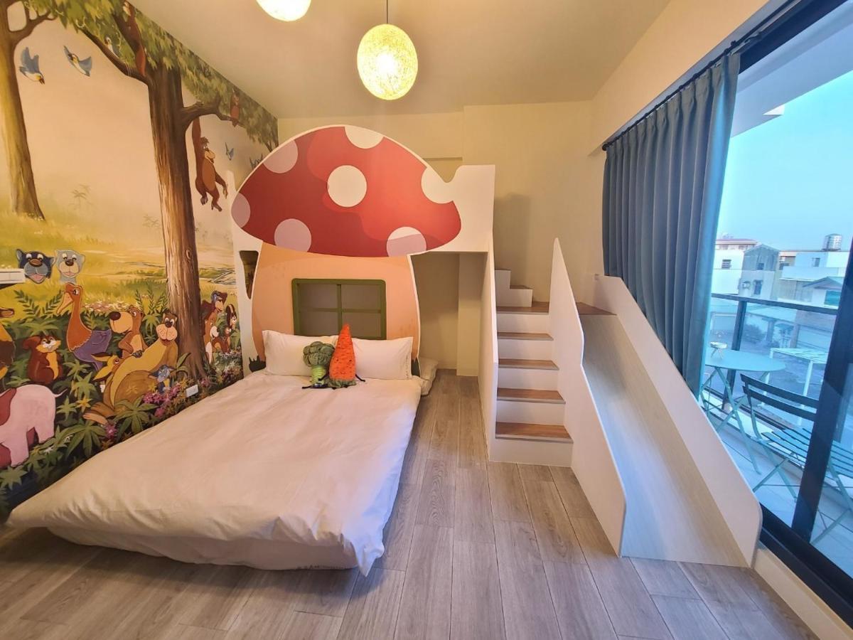 Sunlight Forest Homestay Tainan Exterior photo