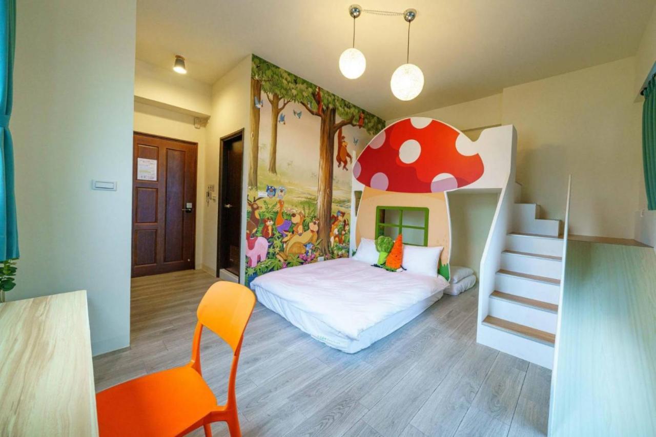 Sunlight Forest Homestay Tainan Exterior photo