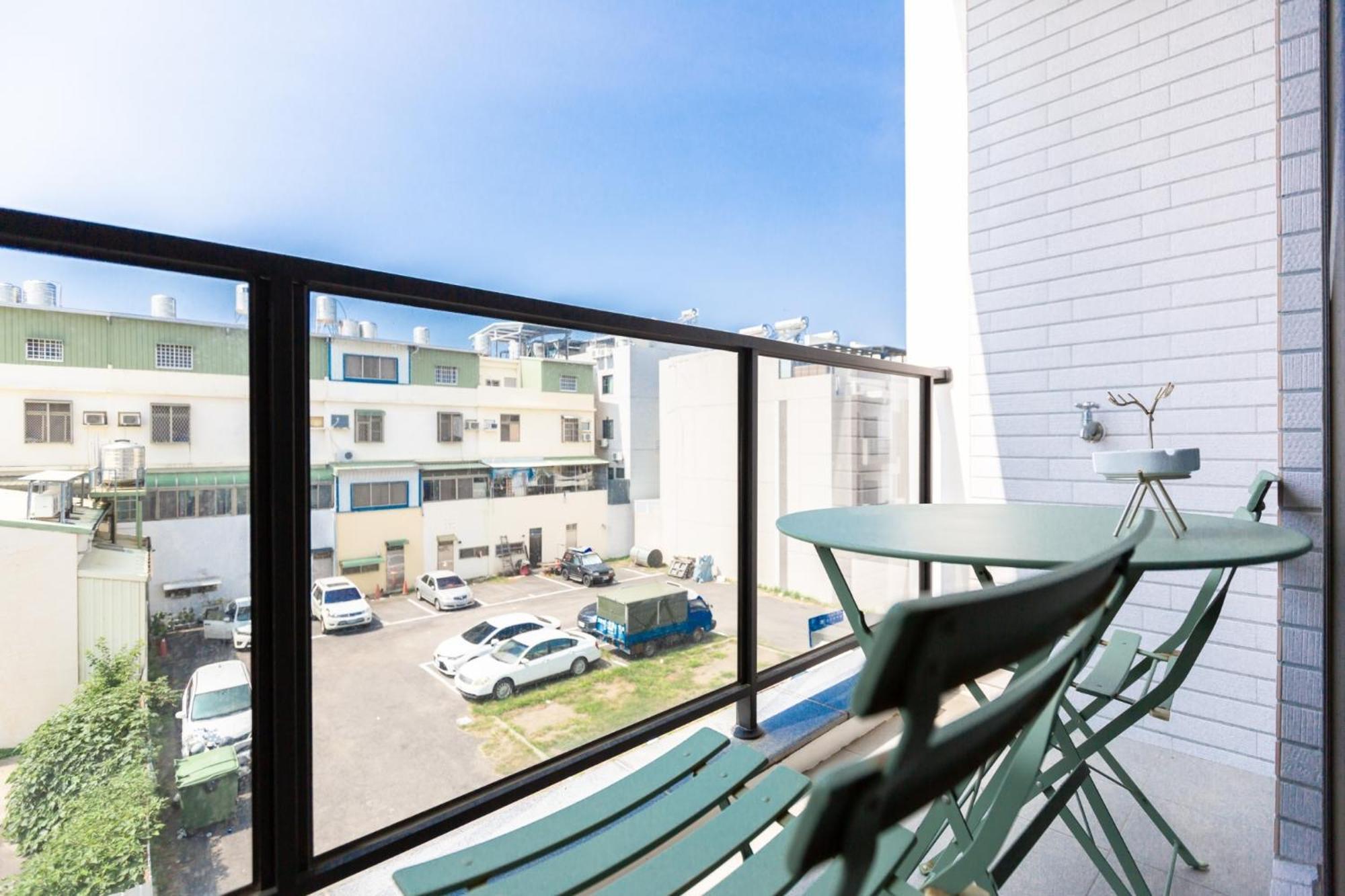 Sunlight Forest Homestay Tainan Exterior photo